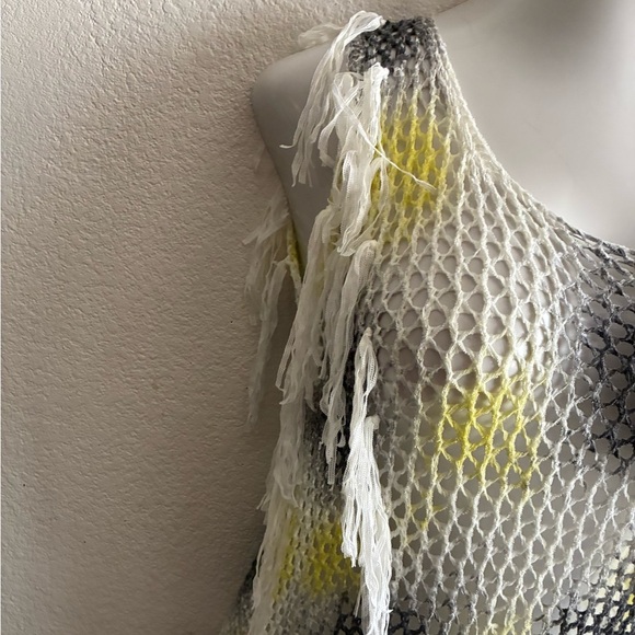 Beach Pool Coverup White Yellow & Black Mesh Sleeveless With Tassels - Picture 5 of 9